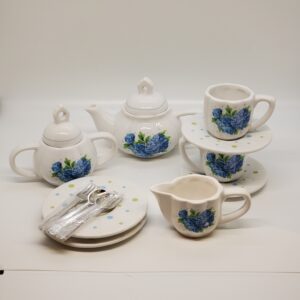 Children's Hydrangea Tea Set