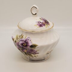 Pansy Cream & Sugar