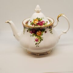 Old Country Rose Teapot